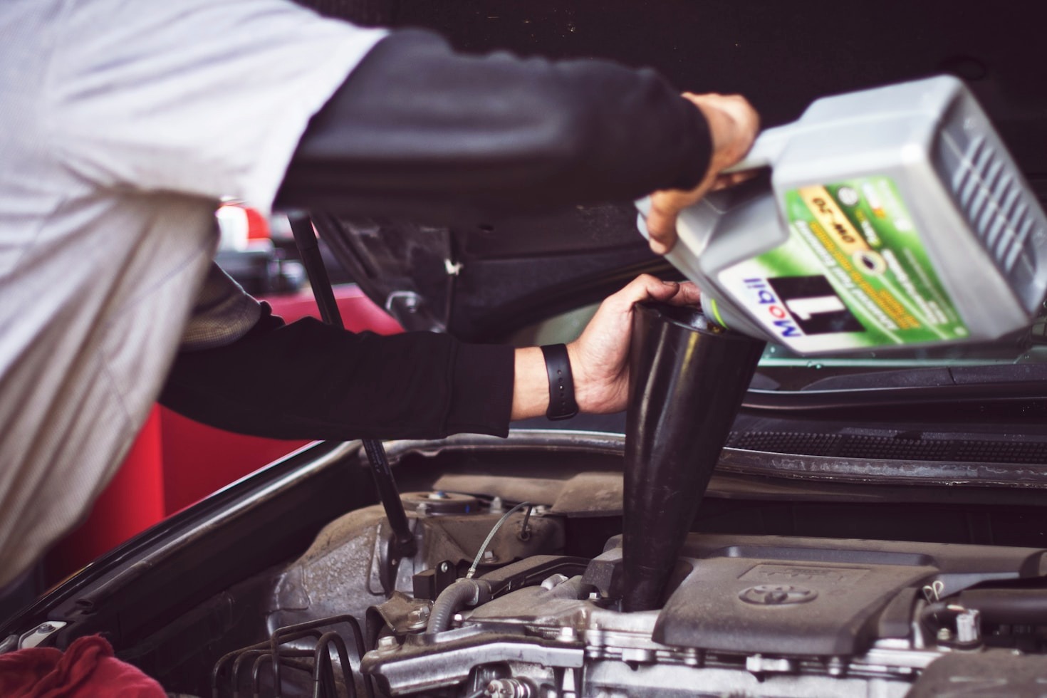 Prečo využiť víkendový autoservis?